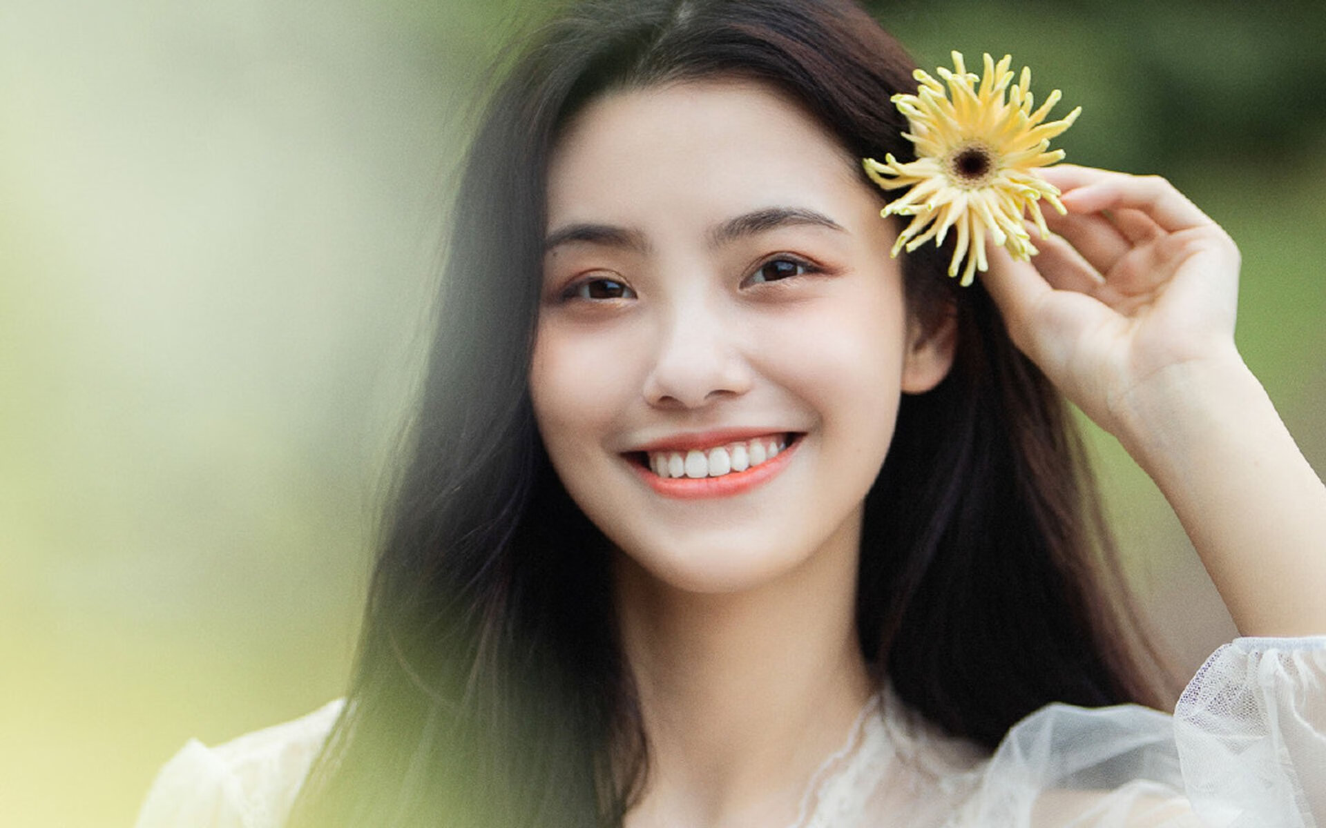 凯莉·麦基翁展现强大耐力与爆发力,凯莉·麦吉利斯现照